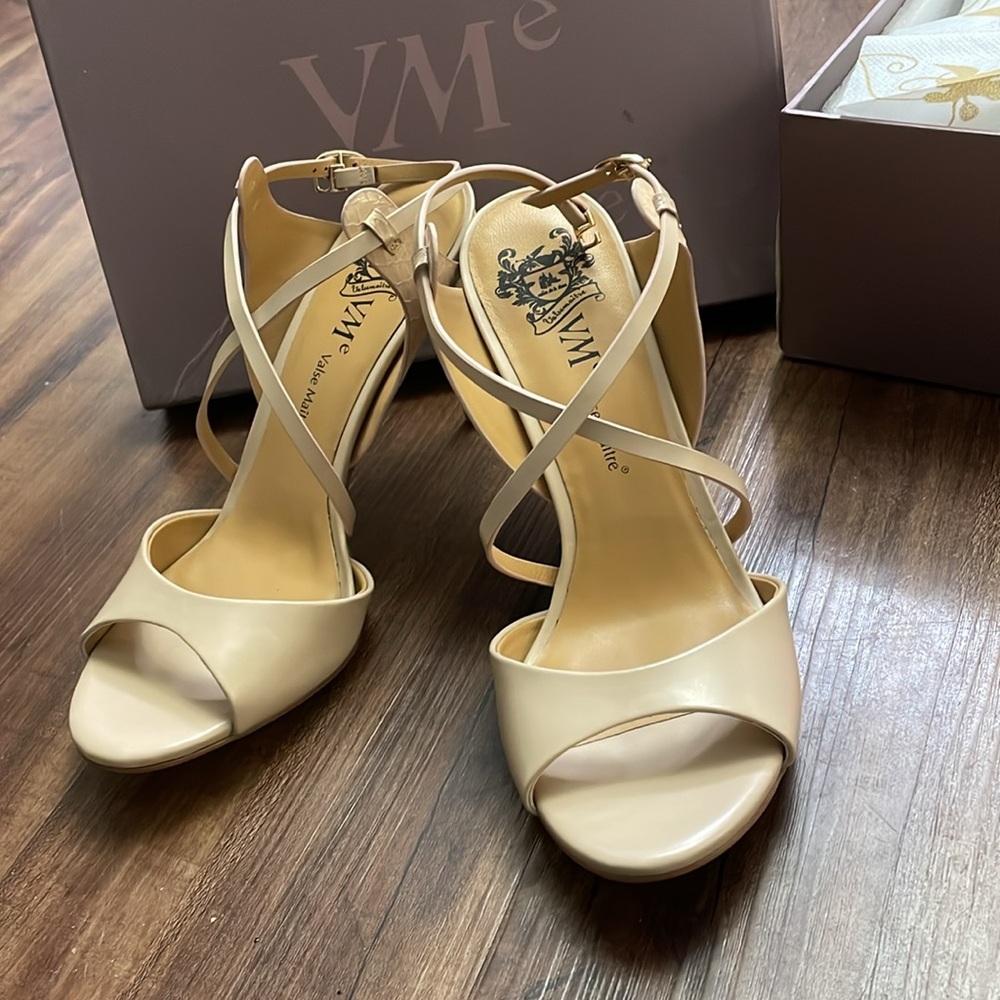VM Women's Cream Python Heels - Picture 3 of 6